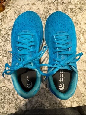 TOPO Athletic Women's Running Shoes in Vibrant Blue
